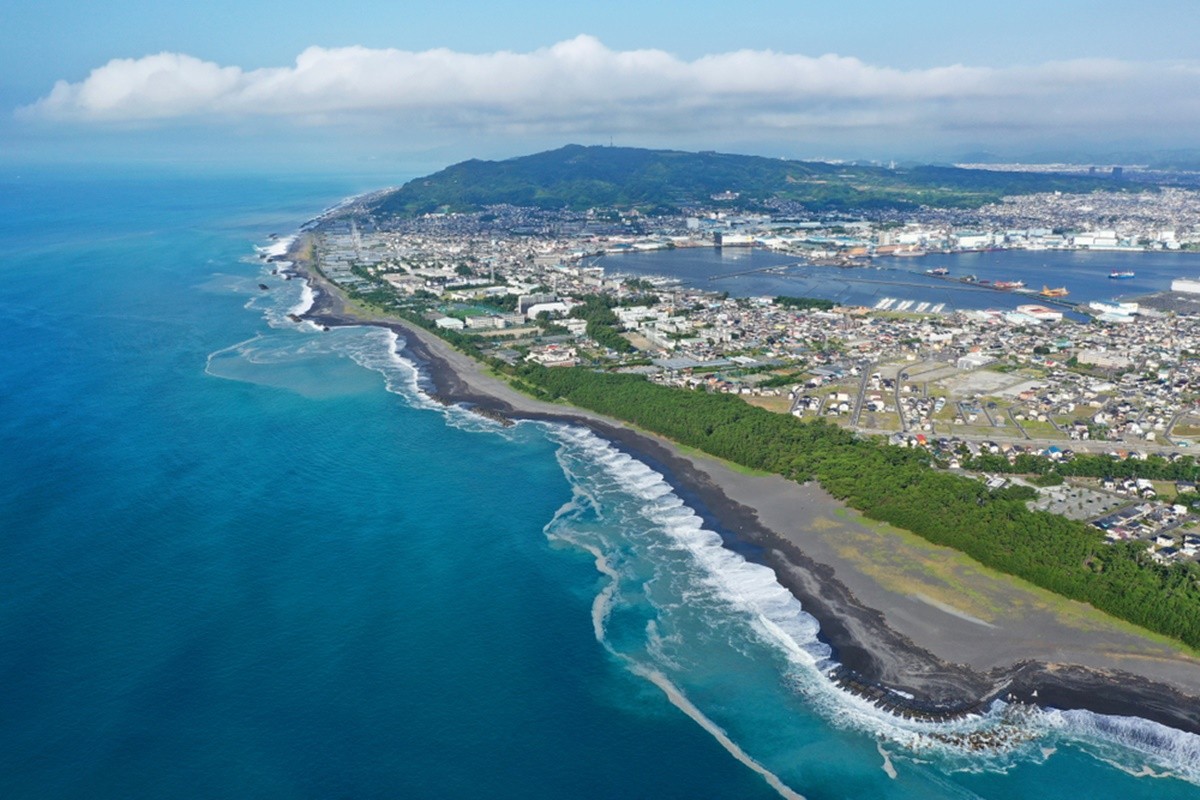 造訪位於日本静岡縣的三保海岸，欣賞世界遺產的美麗景色！